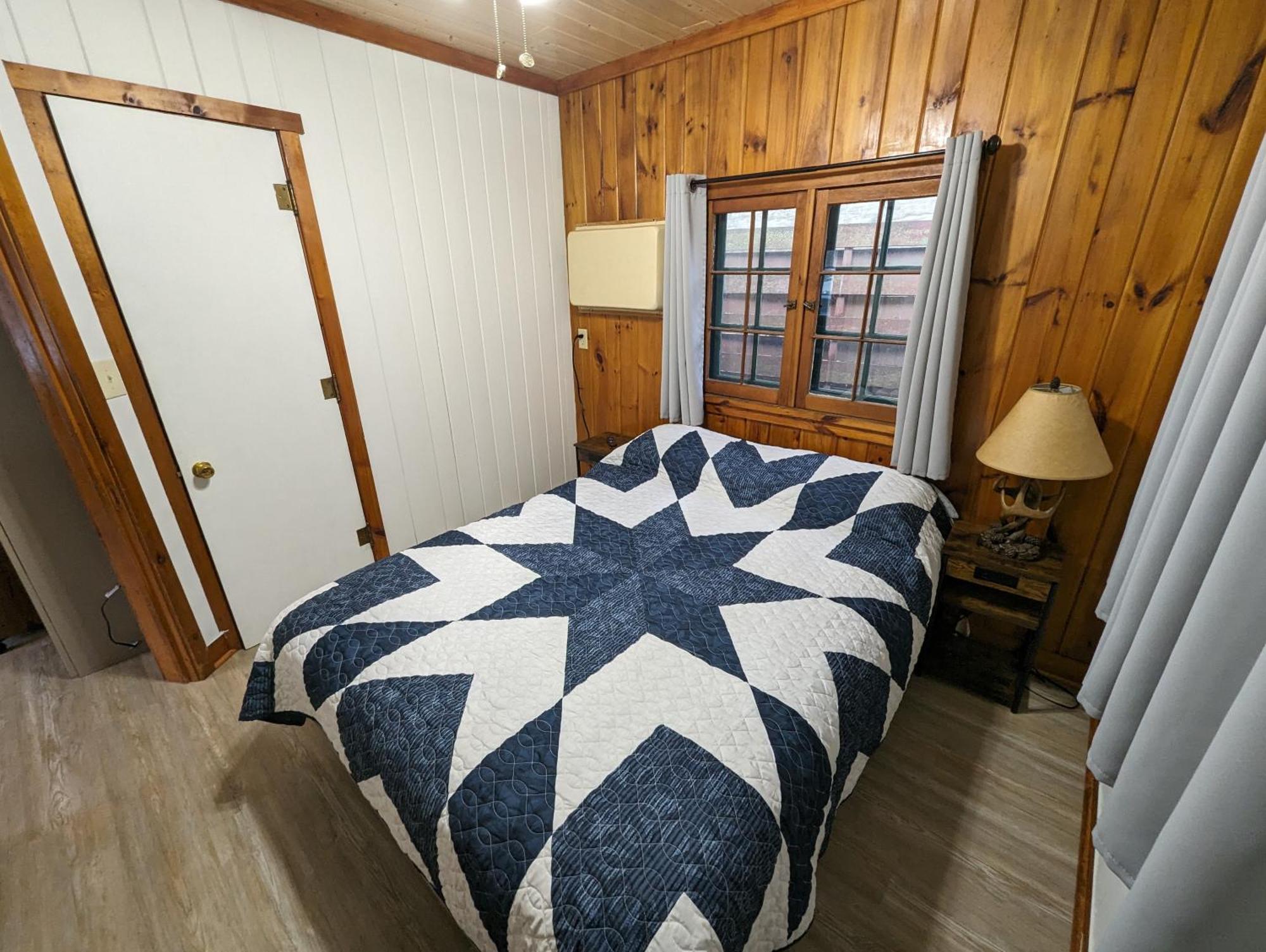 Riverside Point Resort Motel Park Rapids Exterior photo
